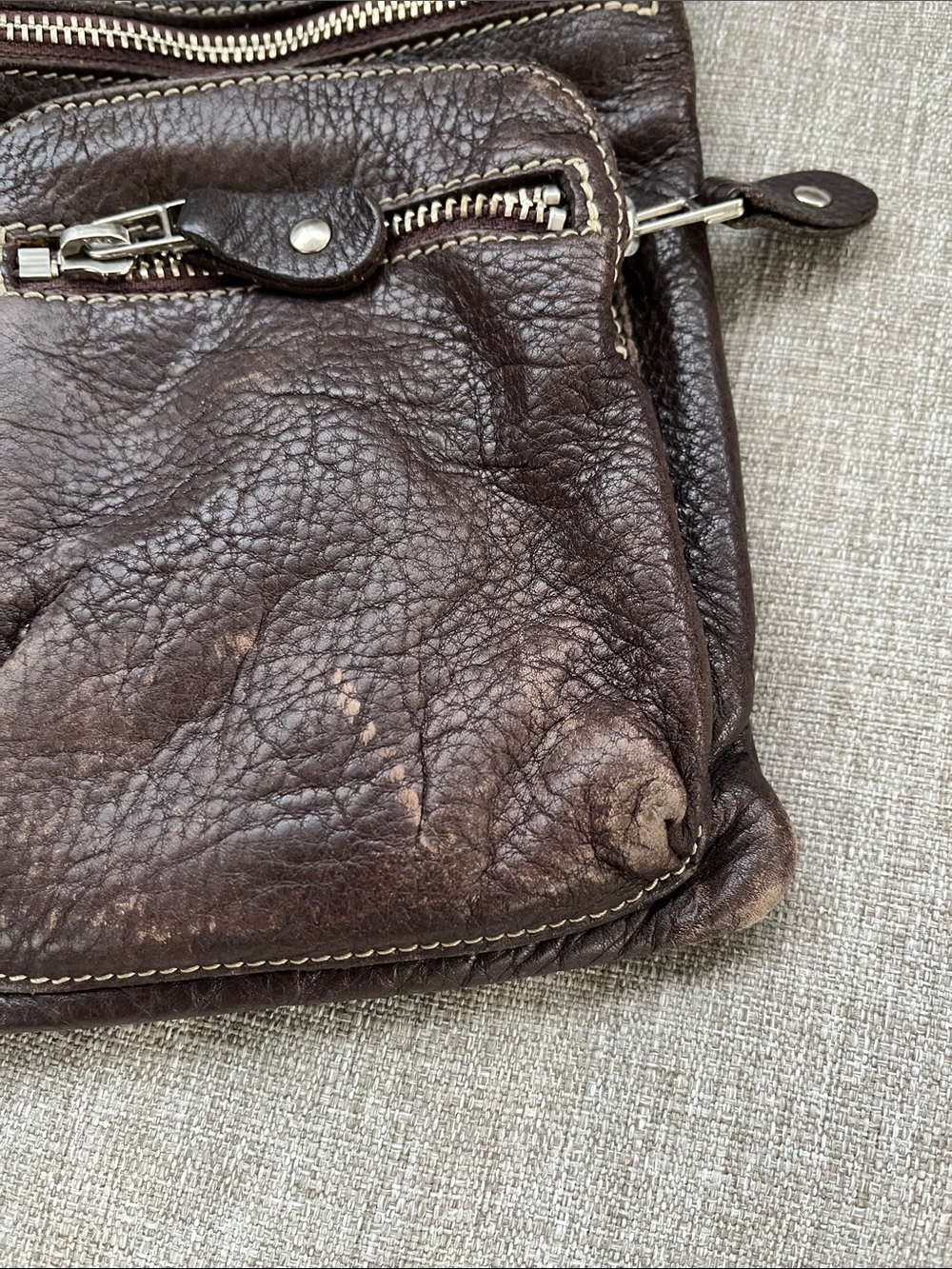 Roots Dark Brown Leather Crossbody Bag with Front Pockets - Picture 4 of 16